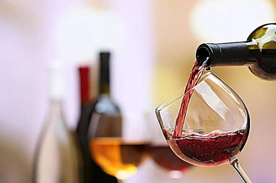 红酒瓶上没有这些，就别买了！