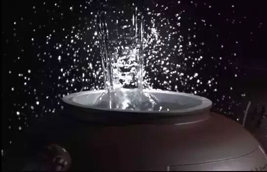 人过中年，好比一坛酒......