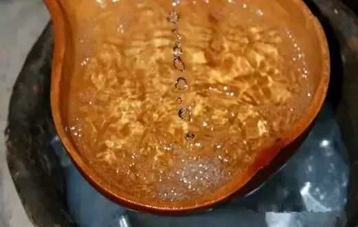 白酒在陈酿过程中，发生了哪些变化？