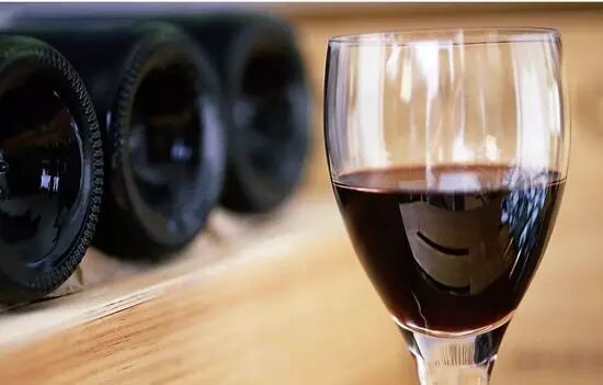 红酒什么时候喝最养生？