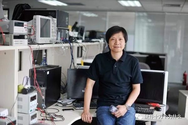 雷军，扎克伯格，Linus 等巨佬的办公桌