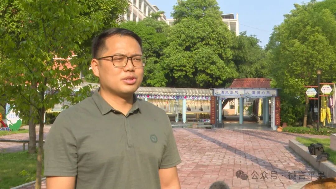 平果市高级中学老师68黄必盈:学生现在在不断的进步,但是在进步的