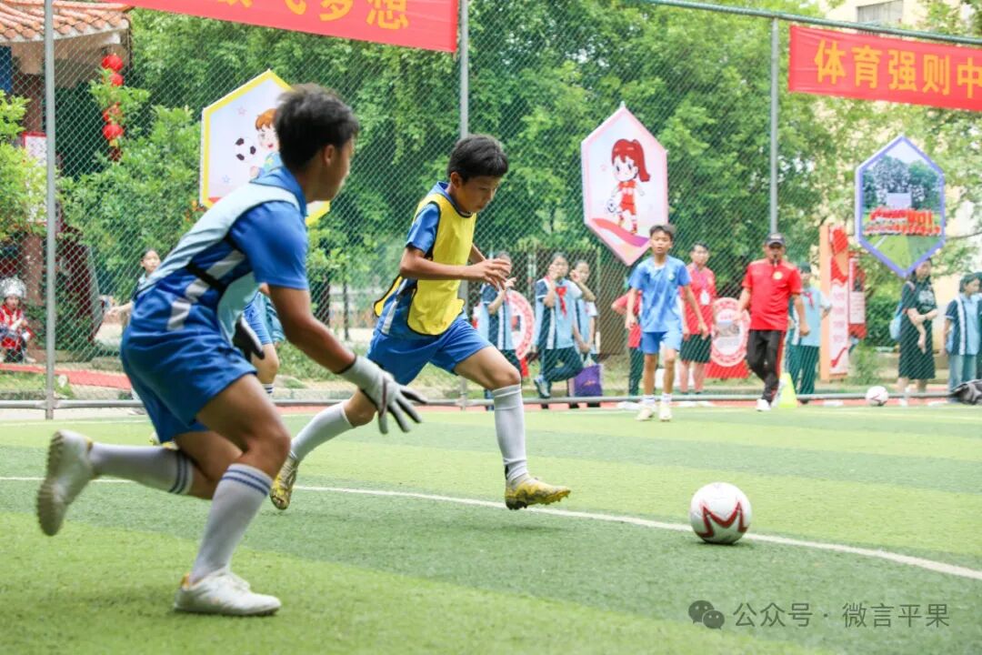 在平果市第八小学,同学们热情高涨