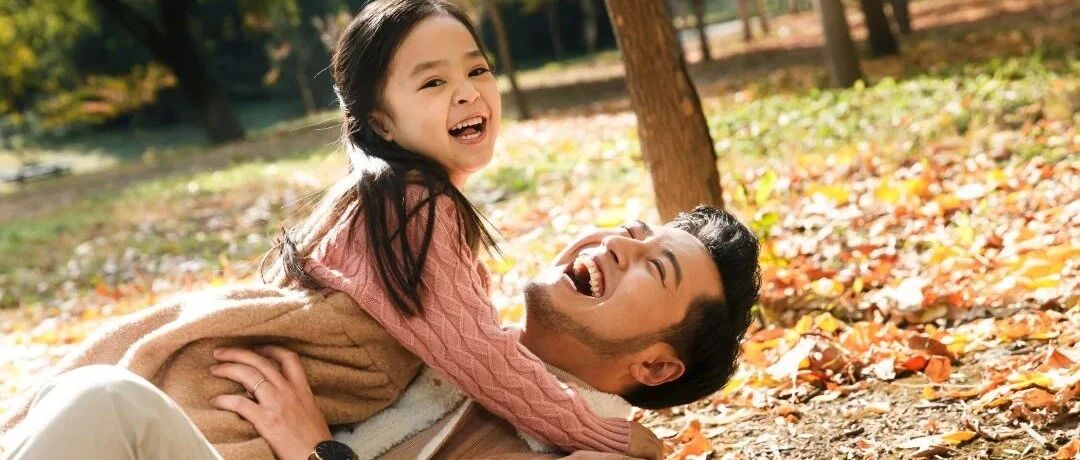 “妈妈，我可以和爸爸一起洗澡吗?”你的回答，决定了孩子的一生