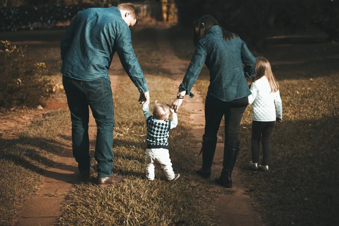 父母在孩子房間內安裝監控：失去邊界感的控制，將把孩子越逼越遠…… 親子 第10張