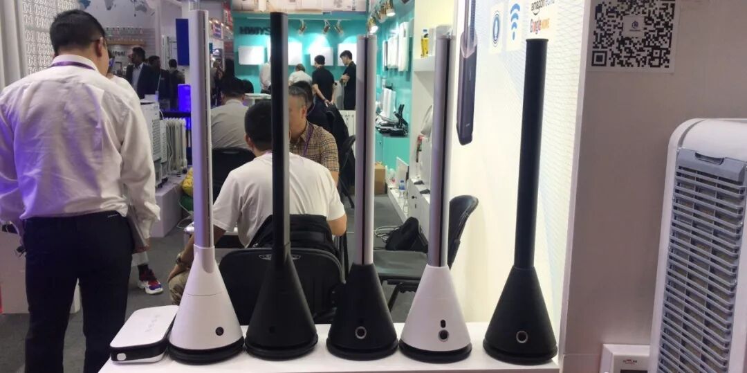 散热底座怎么放~要风扇对着笔记本风扇吗_风扇的英文_风扇英文