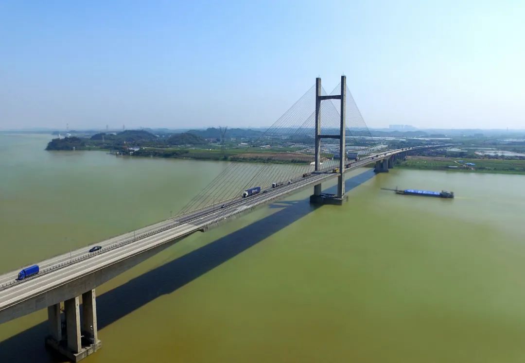 目前,我区与佛山三水只有一桥相连,g80广昆线金马大桥已经处于满负荷