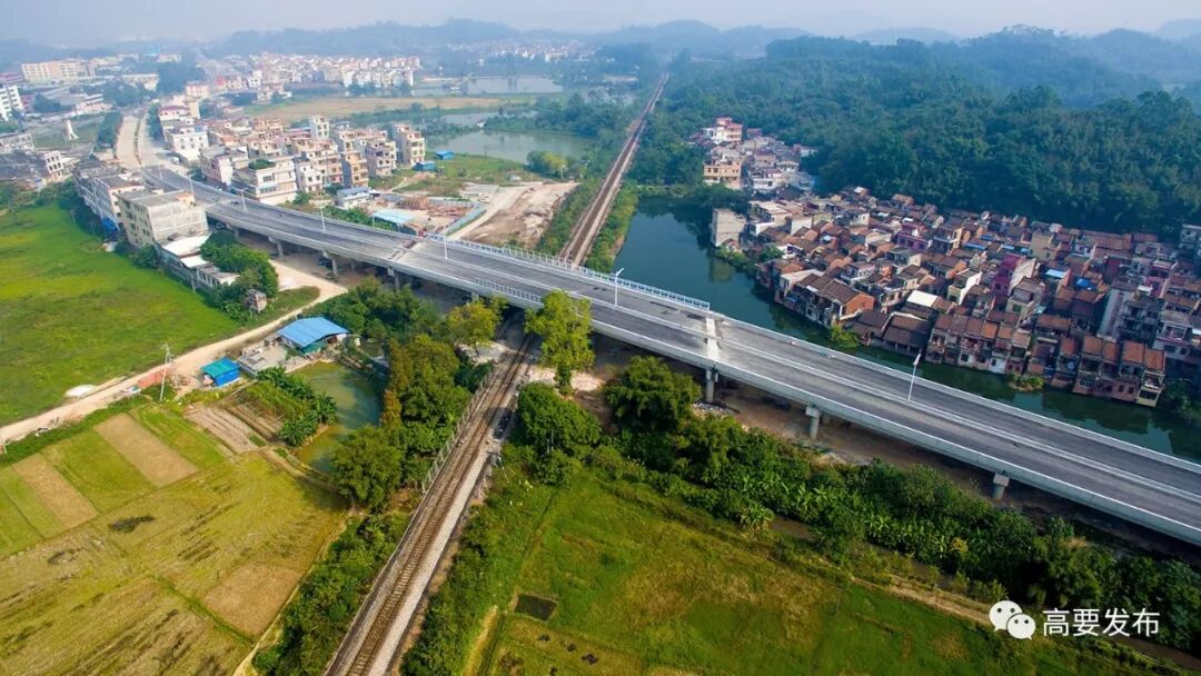 《关于在三茂铁路和273省道平交路口建设铁路高架桥的建议》《关于