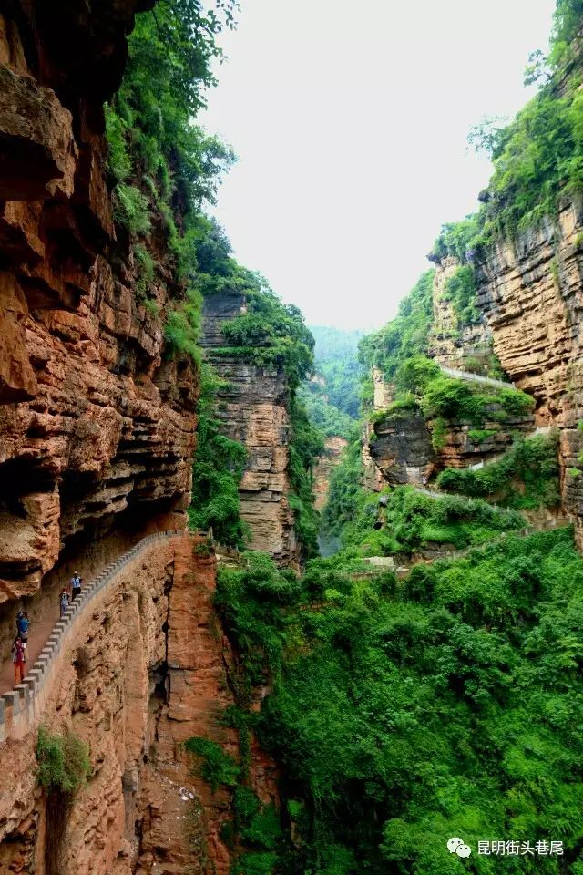 雲南己衣大裂谷,地球上最美麗的傷痕.