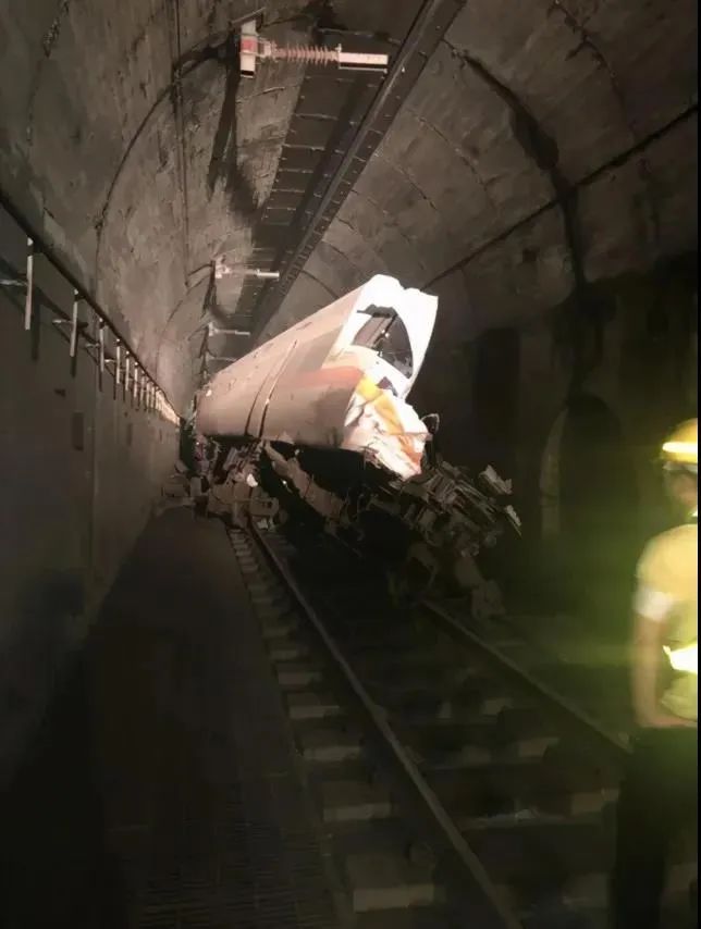 中国铁路史上第一次火车相撞事故_中国铁路事故案列分析_中国最严重的铁路事故