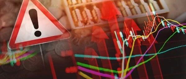 重磅！3只热门股同时停牌核查，交易所罕见披露交易明细：参与者猛增13倍！各方紧急提示风险