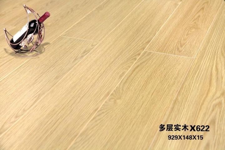 三層實木復合地板是大板子地板好還是小板子地板好_世友實木鎖扣地板_東北實木木地板廠家