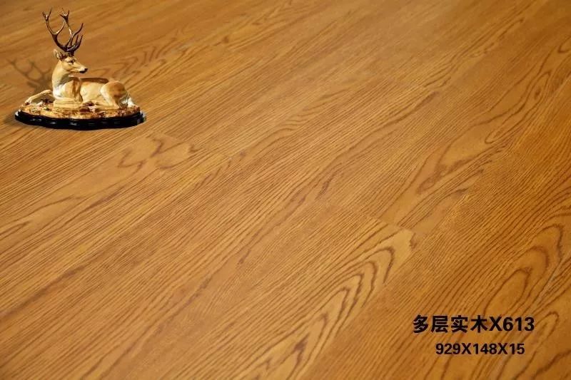 三層實木復合地板是大板子地板好還是小板子地板好_世友實木鎖扣地板_東北實木木地板廠家
