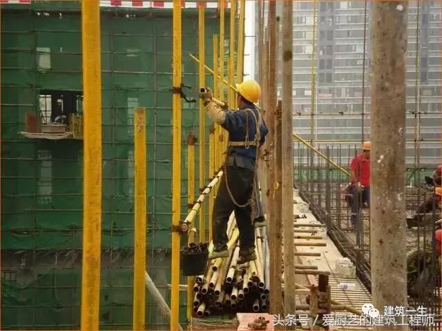 钢管架式脚手悬挑规范_悬挑式钢管脚手架_钢管悬挑脚手架施工方案