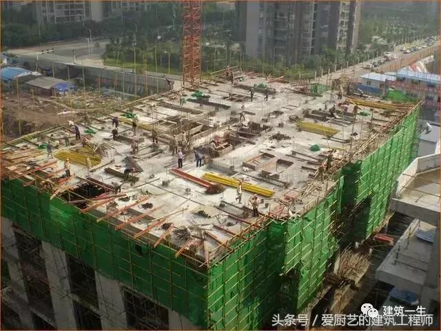 钢管悬挑脚手架施工方案_钢管架式脚手悬挑规范_悬挑式钢管脚手架