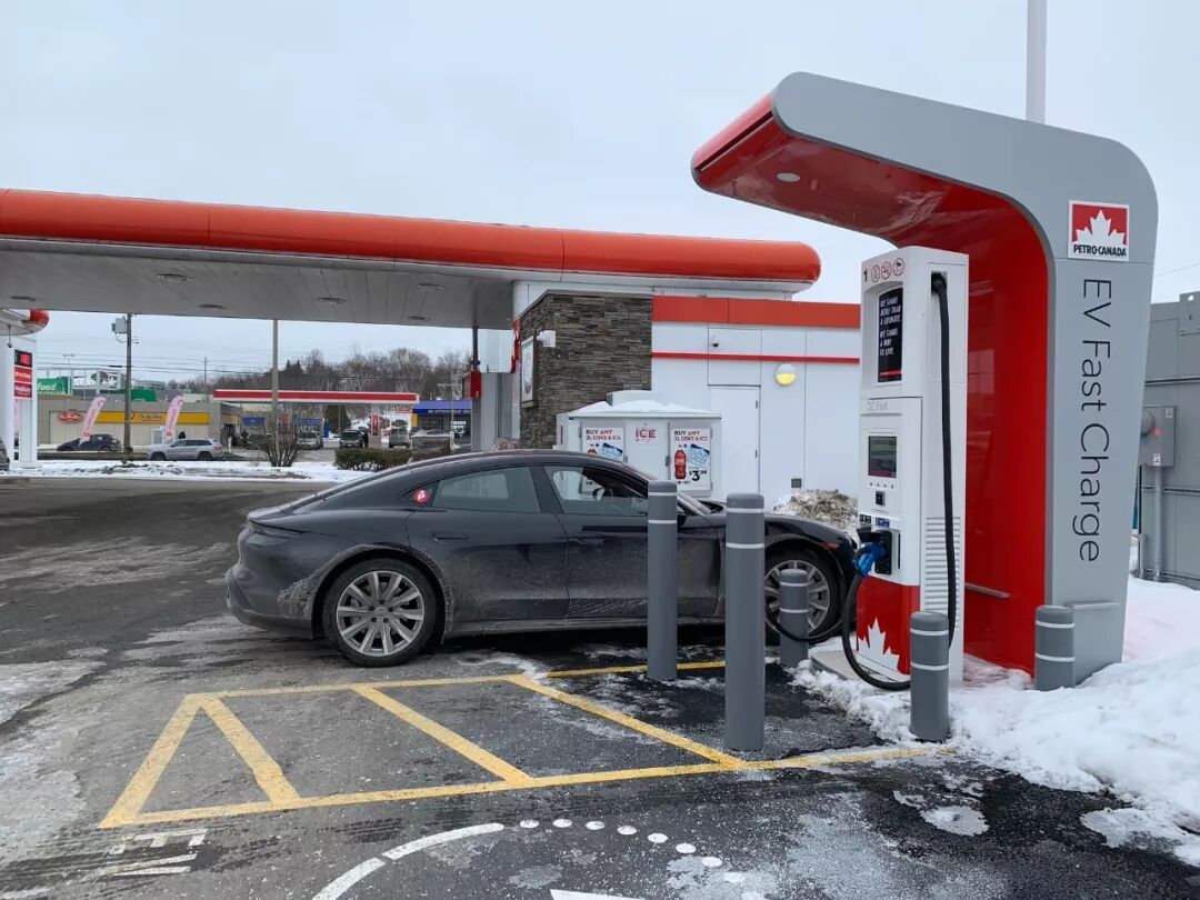 保时捷taycan车主笔记曾用特斯拉充电桩充电