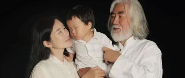被嘲嫁给老头，张纪中娇妻再次回击恶评，引用诗句却意外翻车，网友：没文化！