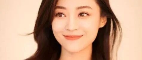 33岁女星官宣怀孕！孕期出血从厕所爬出来找老公，男方身份太神秘...