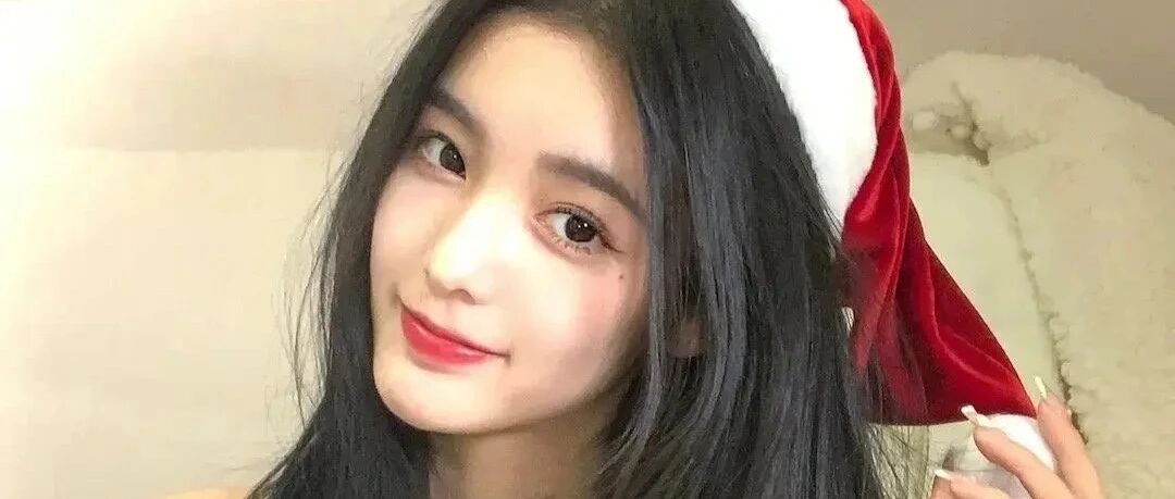 吴亦凡包场带网红看电影，女方甜美神似秦牛正威，与前任接吻照也被曝光!