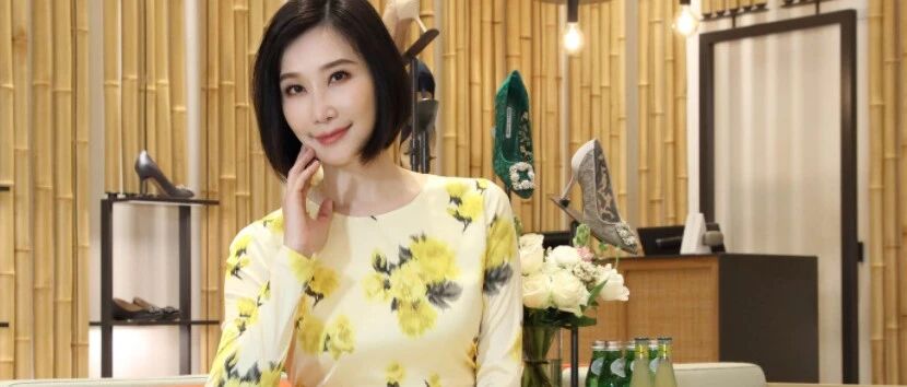 51岁名媛被曝与七旬富商过夜，深夜出去约会，首次回应未否认恋情！