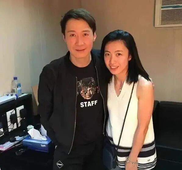 甘比是刘銮雄的什么_甘比_刘銮雄二房甘比再孕