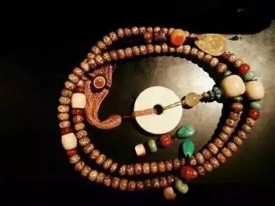 菩提星月盘玩方法_星月菩提盘出来的效果图_星月菩提设计