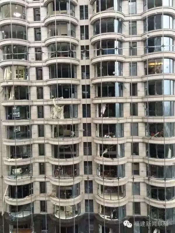 地动楼摇暴风骤雨整个福建都变了模样