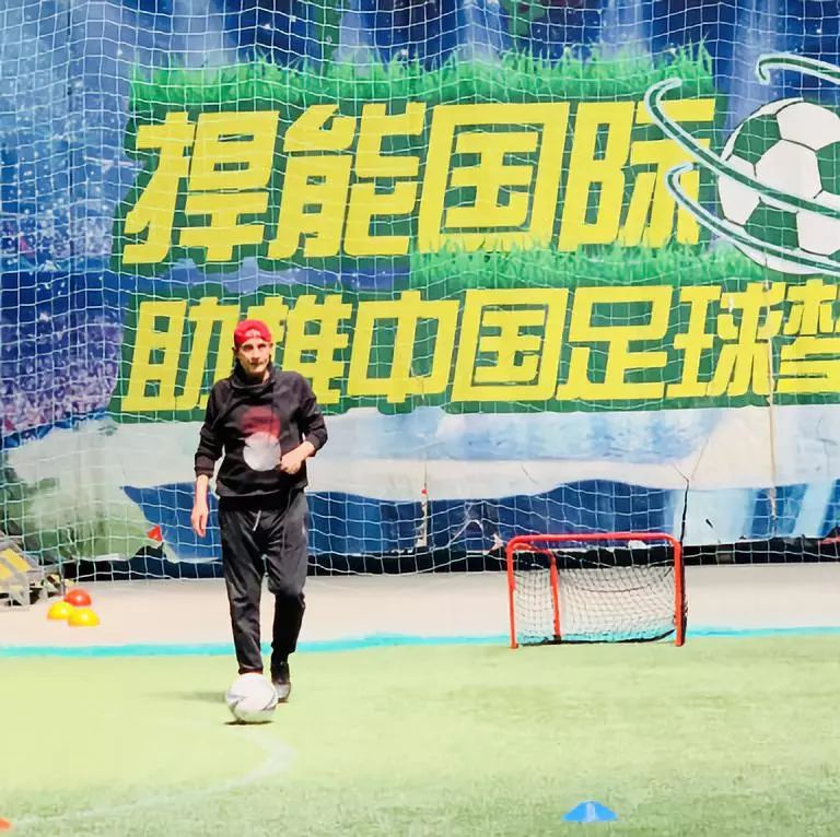 健康貓運動(dòng)生活館56號館_籃球館運動(dòng)木地板多少錢(qián)_健康貓運動(dòng)生活館29號館怎么樣