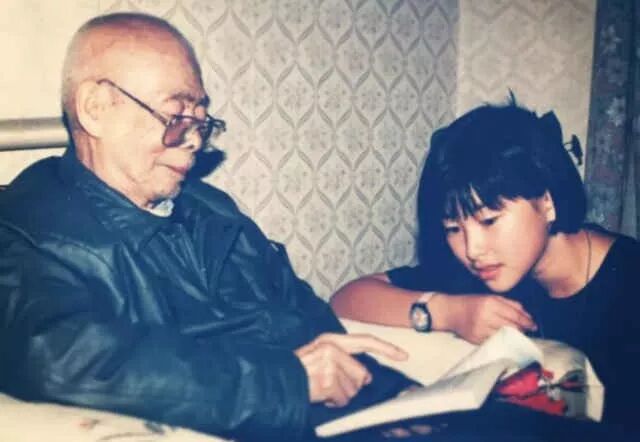 【美女】艳压刘亦菲，甩豪门二代被骂“花瓶”，35岁走红，网友：我就是馋她身子！（组图） - 32