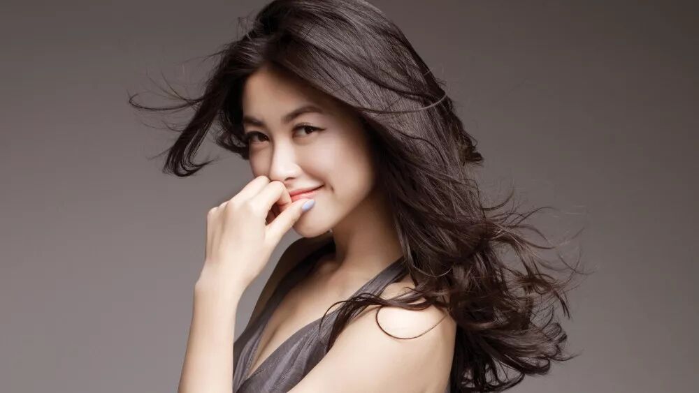 【美女】艳压刘亦菲，甩豪门二代被骂“花瓶”，35岁走红，网友：我就是馋她身子！（组图） - 58
