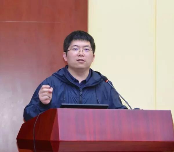 人工智能的社会、伦理与未来