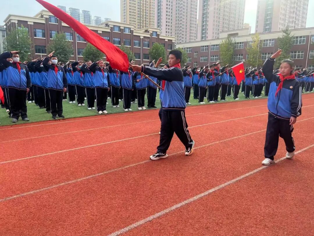 潍坊五中庆祝第73个建队节暨初一年级建队仪式顺利举行 - 山东省潍坊