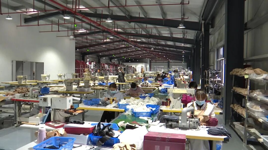 东西部协作招商引资鞋厂造出新生活