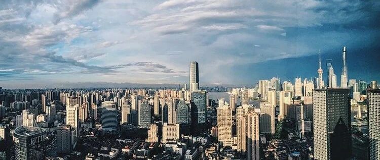 @南汇人，国庆长假来这里！阿迪、NIKE、GUCCI、范思哲、Ochirly…200+大牌，全场低至1折！