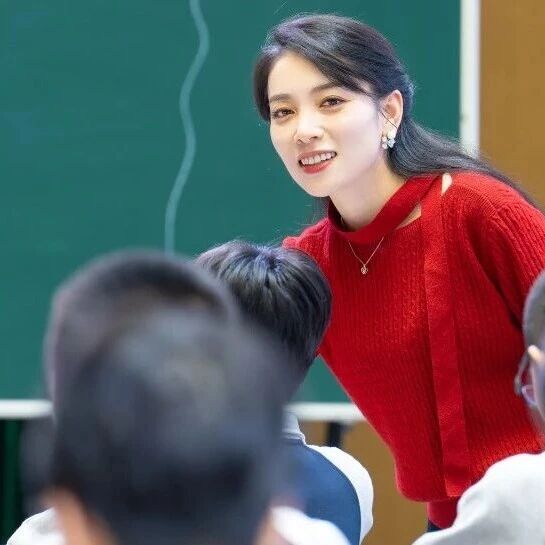 第4444季【杨静精品课】《紫藤萝瀑布》教学设计——灿烂辉煌，光芒万丈