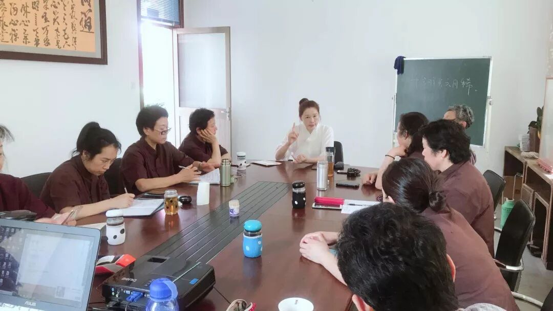 热烈祝贺坤遁国学6月“道医辟谷班”圆满结束