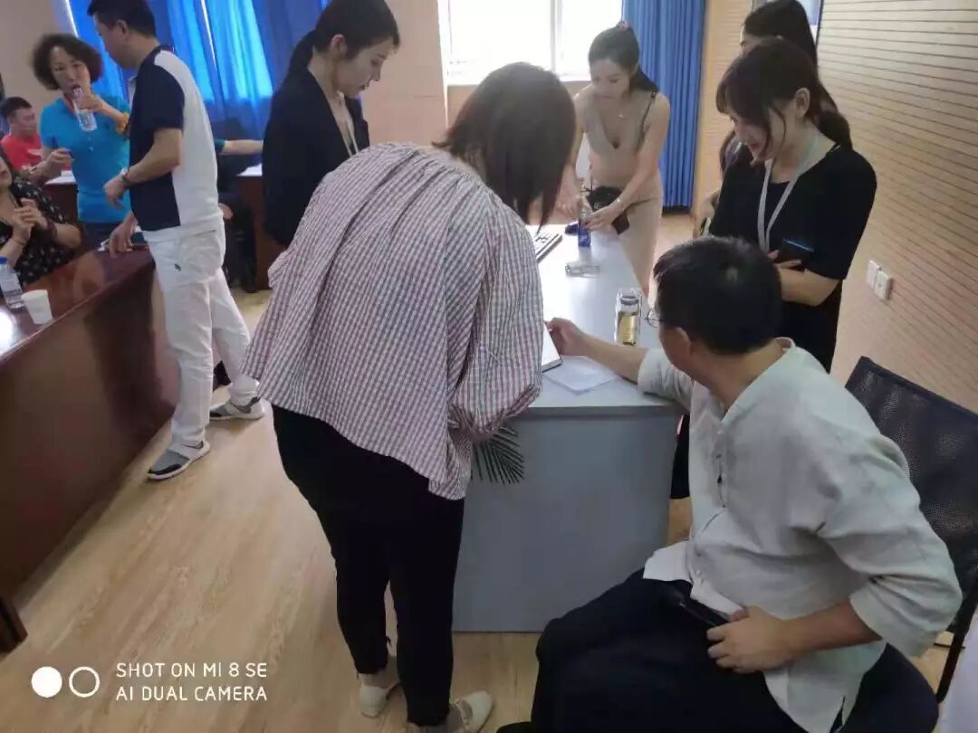 石定坤博士应邀到东北大学授课 传统易学教育进入高校势在必行