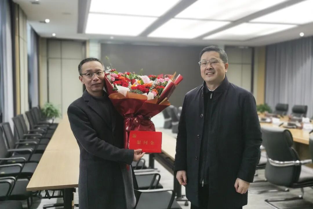 吕义斌开展春节前走访慰问