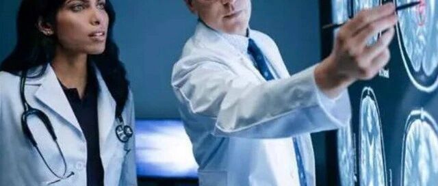 谷歌苹果铩羽而归，AI的尝试，互联网巨头的医疗健康布局如何演变？