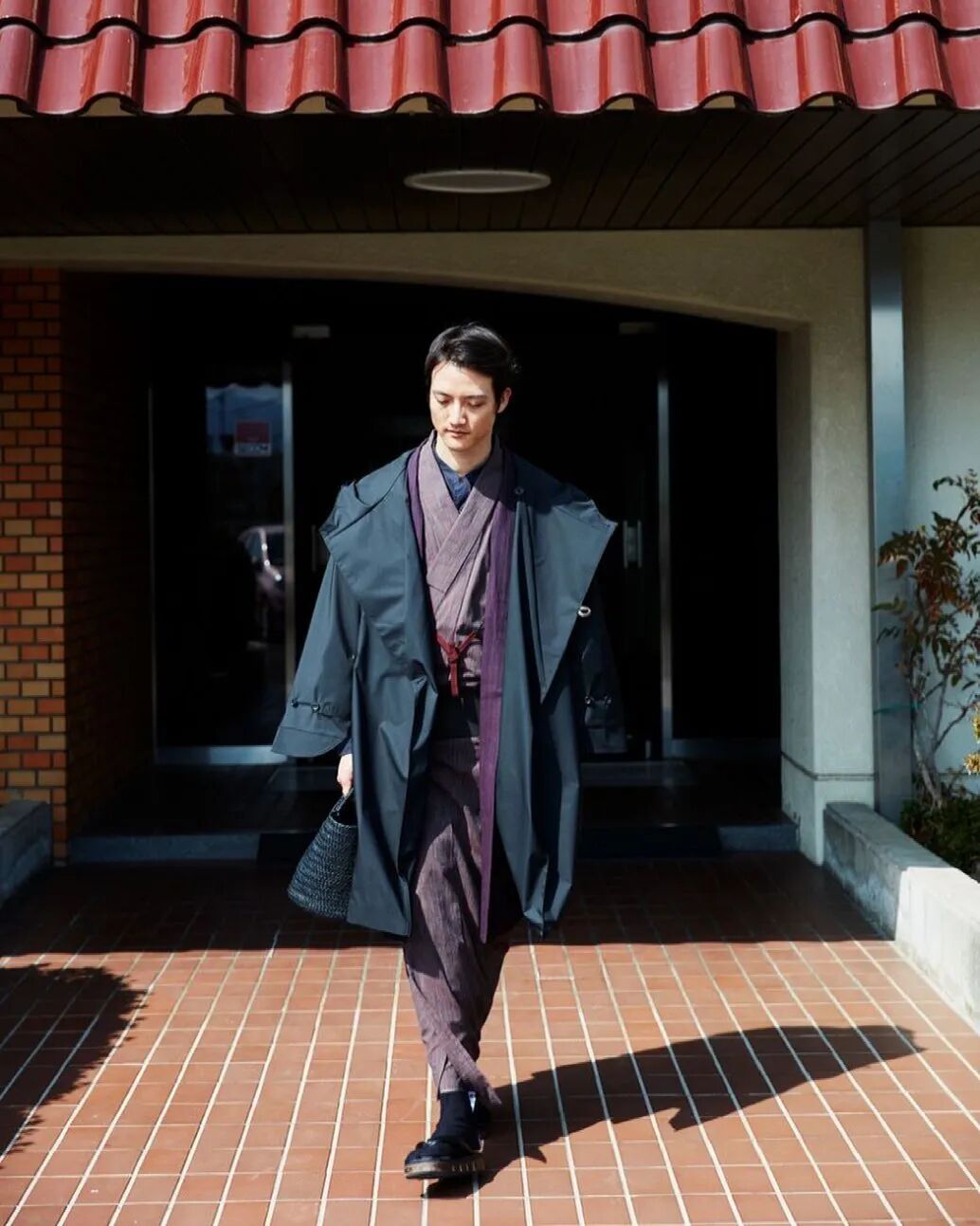 春天一到,最浪的男人都穿上"雨衣"了