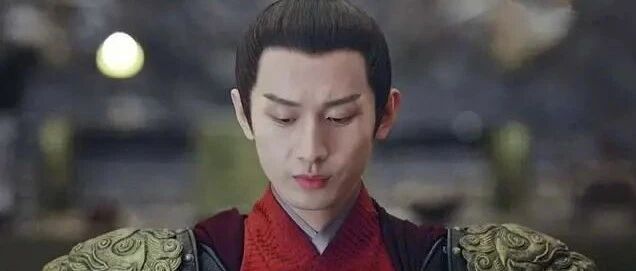 两部古装剧捧红了两位男演员，成毅和丁禹兮，你更看好谁？