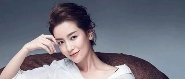奔跑吧特别季杨颖退出，唯一常驻女嘉宾换成她，不知她的表现如何