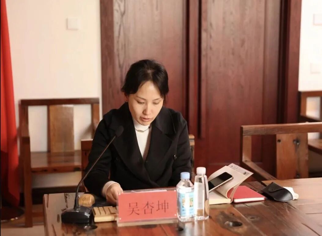 邢兰在顺境中多做事,在逆境中多读书.——李晓婷心境决定人生.