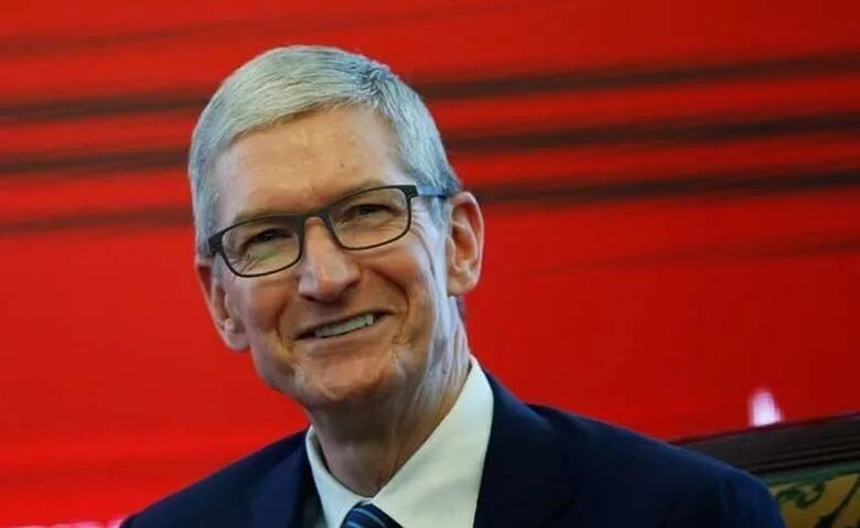 Mysterious Billionaire Duan Yongping Reveals How He Beat Apple In China