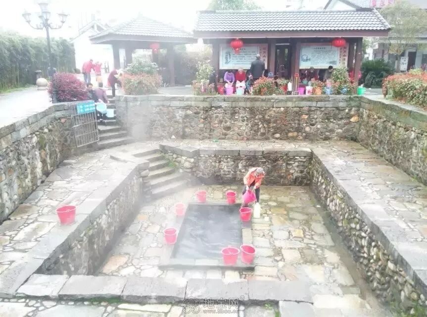 二十四桥是哪个景点_桥的旅游景点_桥上景观