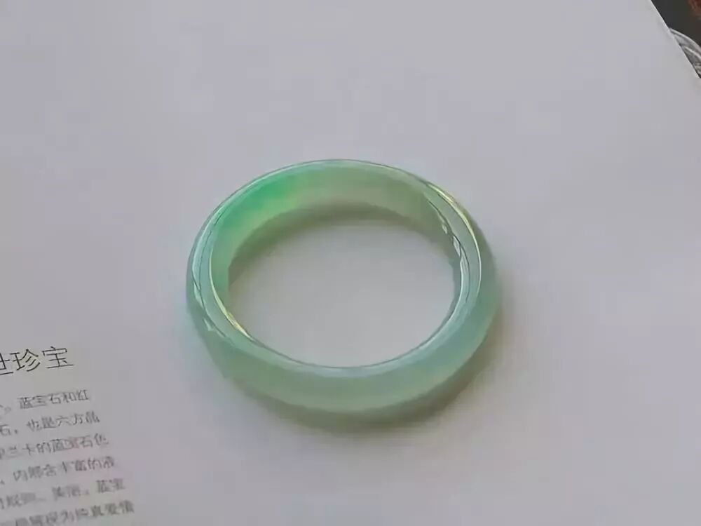 你知道什么是“正装”镯子吗？