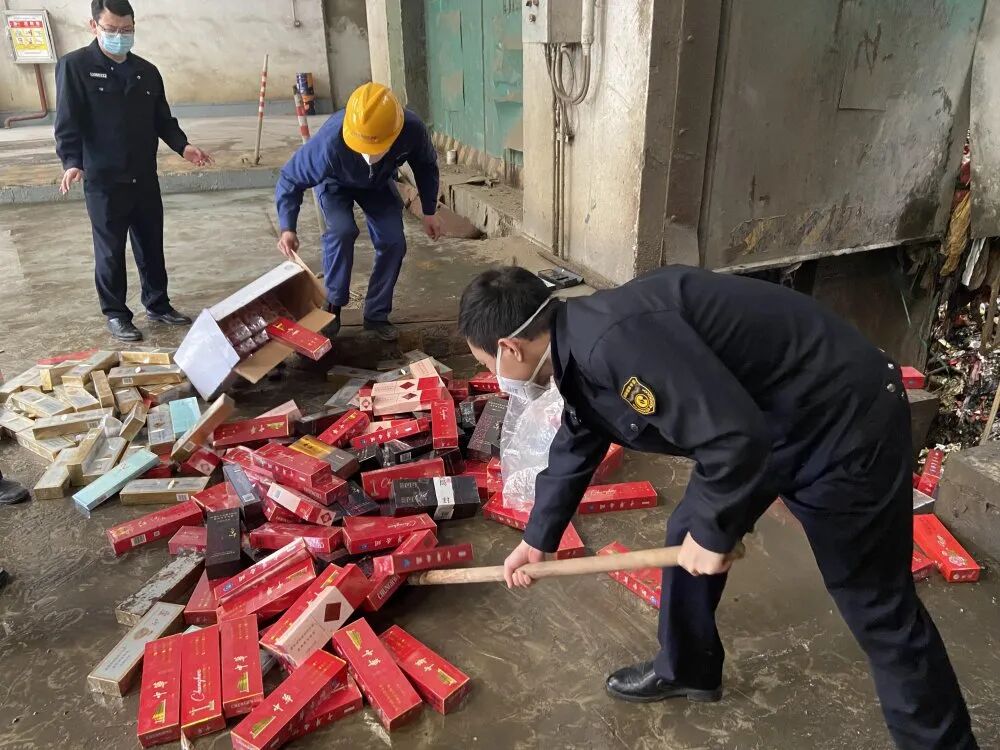 ��3.15���ж���ͭ�ʼ�������һ����ðα�Ӳ�Ʒ