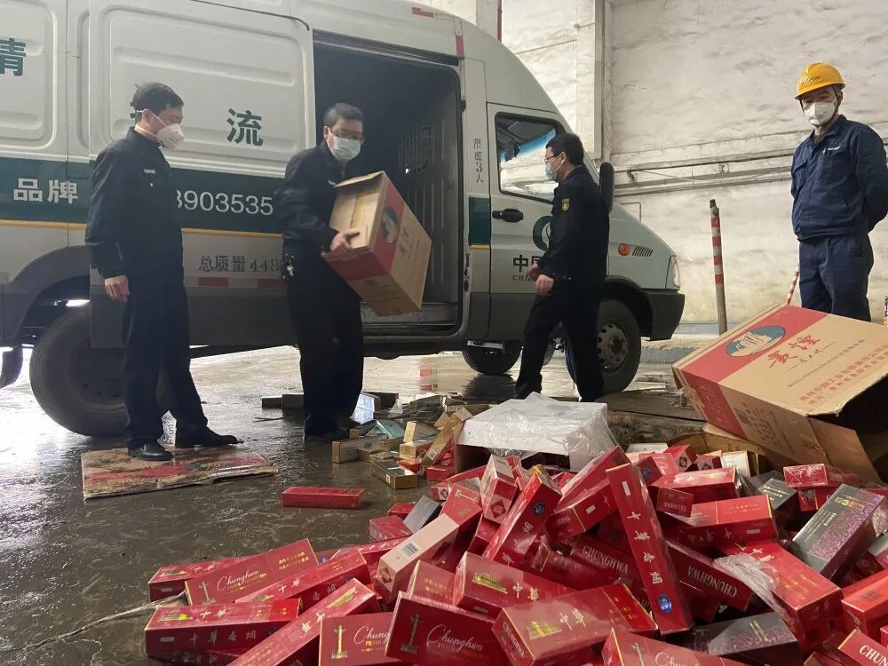 ��3.15���ж���ͭ�ʼ�������һ����ðα�Ӳ�Ʒ