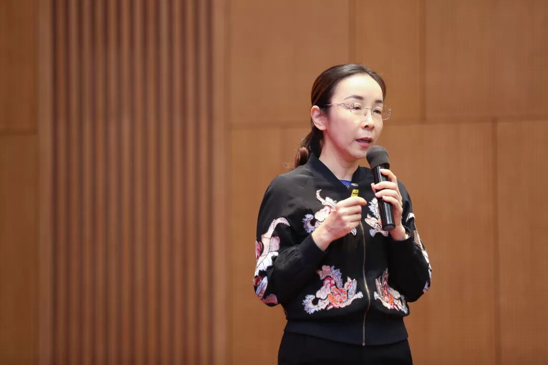 第一届完美中国业务发展委员会顺利召开