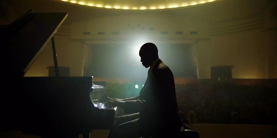 《幸福綠皮書》：最大的孤獨，是所有人都認為你不孤獨